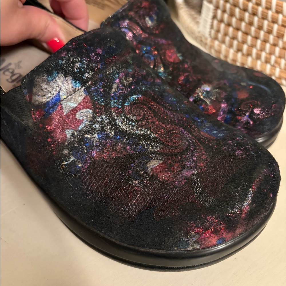 Alegria Keli Cosmic Metallic Floral Leather Slip-On Clogs Size 40 - Picture 11 of 13